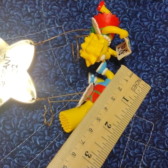 The Simpsons Bart and Lisa Ornaments 2002 - Picture 4 of 5